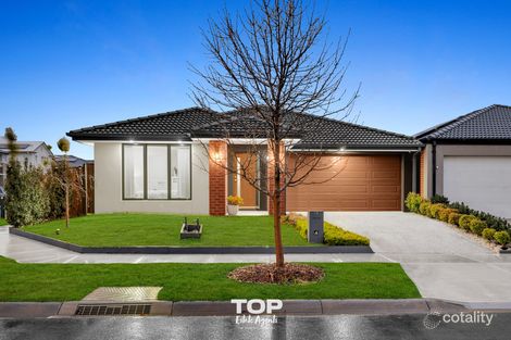 10 Clamoroso Dr, Clyde North, VIC 3978