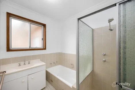 Property photo of 8/1 Dan Close Gorokan NSW 2263