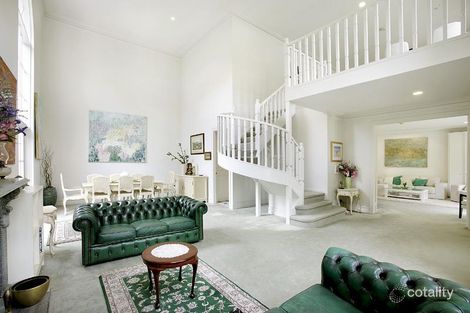 Property photo of 16 Pine Avenue Camberwell VIC 3124