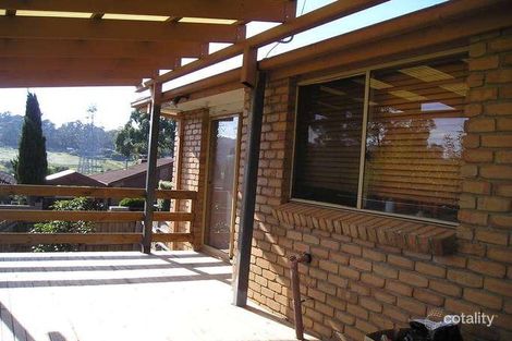 Property photo of 11 Dalry Close Endeavour Hills VIC 3802