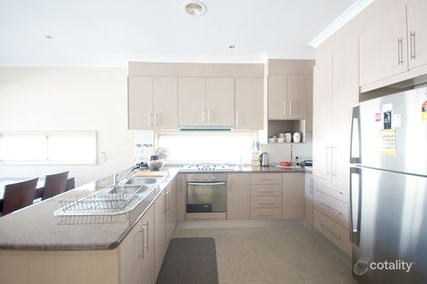 Property photo of 16 Barringo Way Caroline Springs VIC 3023