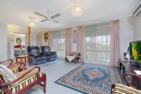 Property photo of 10 Wattle View Grove California Gully VIC 3556