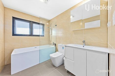 16 Murdock St, Guildford, NSW 2161