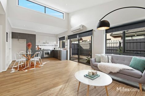 3/4 Ambon Ct, Heidelberg West, VIC 3081