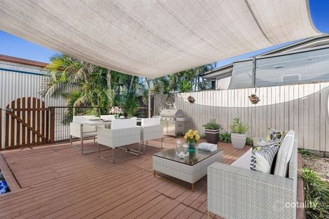 Property photo of 92 Besham Parade Wynnum QLD 4178