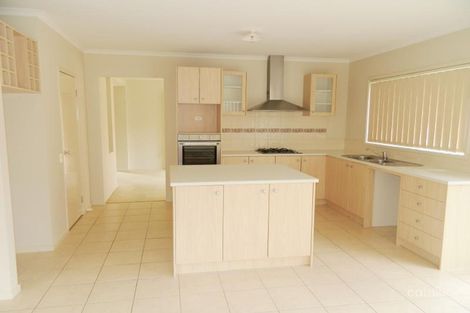 Property photo of 14 Whisken Way Berwick VIC 3806
