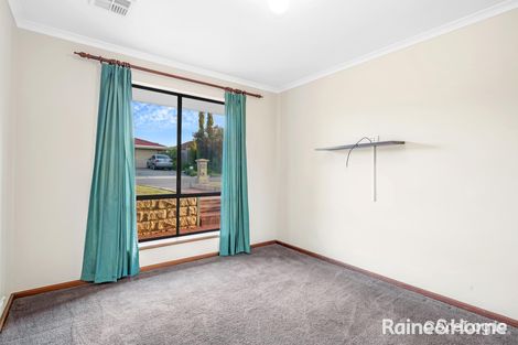 Property photo of 1 Julia Crescent Woodcroft SA 5162