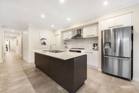 Property photo of 28 Spearwood Rise Cranbourne West VIC 3977