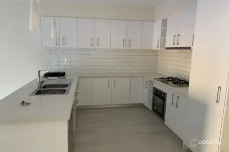 Property photo of 2/27 Queen Street Wallan VIC 3756