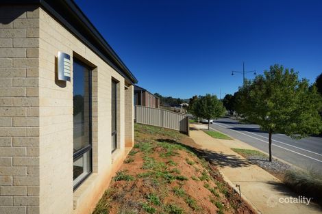 Property photo of 27 Victoria Cross Parade Wodonga VIC 3690