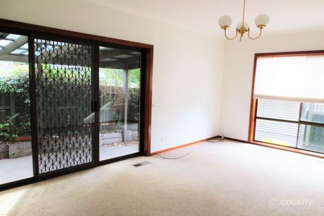 Property photo of 2/7 Ivanhoe Parade Ivanhoe VIC 3079