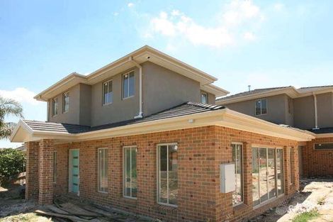 27 Monterey Ave, Glen Waverley, VIC 3150