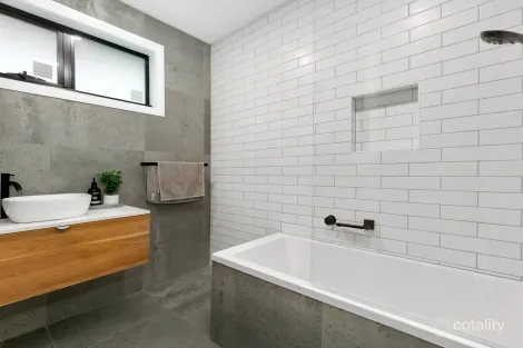 Property photo of 13 Lee Street Frankston VIC 3199