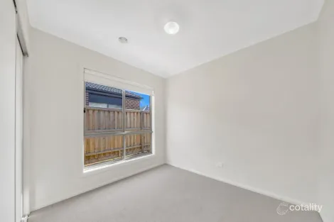 Property photo of 14 Hayward Street Point Cook VIC 3030