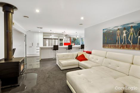 Property photo of 10 Figtree Lane Strathdale VIC 3550