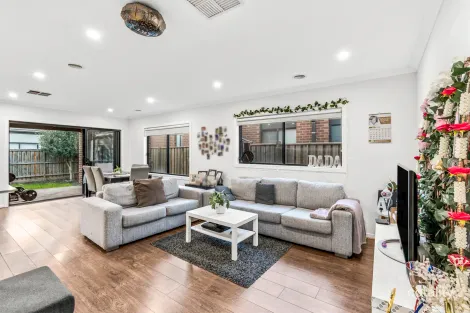 Property photo of 27 Bindi Avenue Tarneit VIC 3029