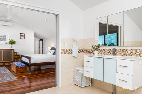 Property photo of 7 Bulgoon Crescent Ocean Shores NSW 2483