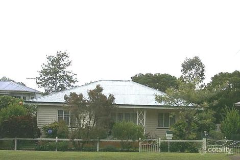 15 Kitchener St, Booval, QLD 4304