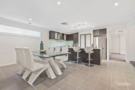 Property photo of 7 West Highland Drive Burnside Heights VIC 3023
