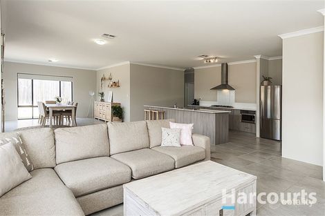 Property photo of 14 Breynia Link Halls Head WA 6210