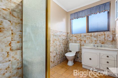 Property photo of 40 Latrobe Street Bulleen VIC 3105