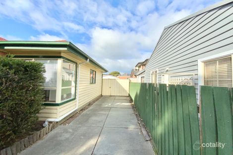 Property photo of 20 Hatherley Grove Altona North VIC 3025