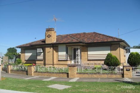 17 Compton Pde, Sunshine North, VIC 3020