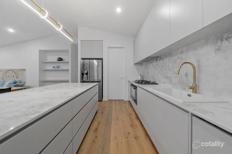 Property photo of 10 Vermilion Drive Greenvale VIC 3059