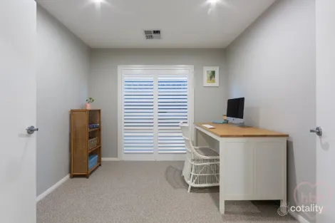 Property photo of 6 Charlow Street Googong NSW 2620