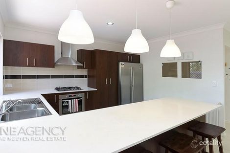 Property photo of 10 Hackney Street Durack QLD 4077