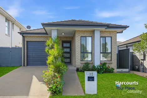 32 Howarth St, Ropes Crossing, NSW 2760