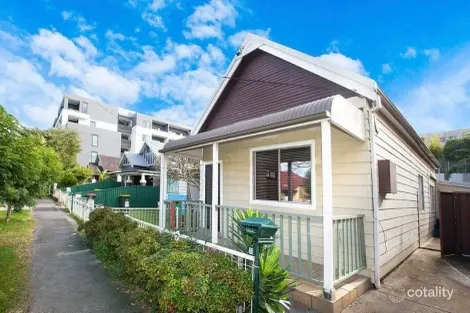 Property photo of 9 Robey Street Mascot NSW 2020