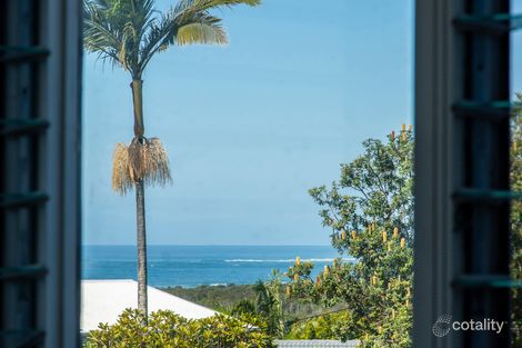 Property photo of 23 Walter Crescent Banora Point NSW 2486