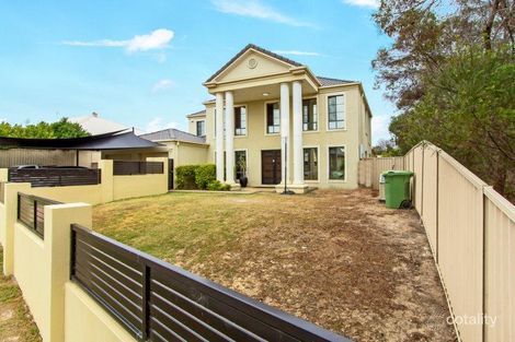 Property photo of 1 Highcrest Circuit Molendinar QLD 4214