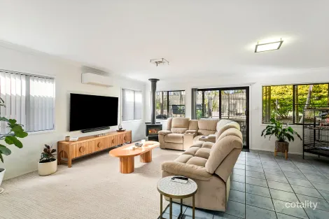 Property photo of 13 Jilba Place Oak Flats NSW 2529