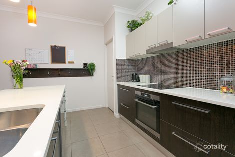 Property photo of 8 Peppermint Court Springfield Lakes QLD 4300