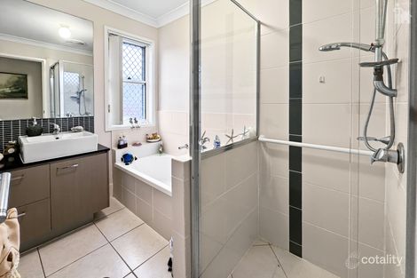Property photo of 39 Lady Penrhyn Drive Eli Waters QLD 4655