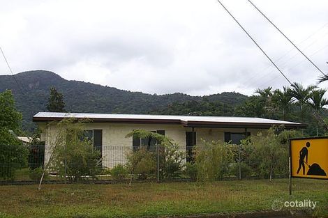 69 Yurongi St, Caravonica, QLD 4878