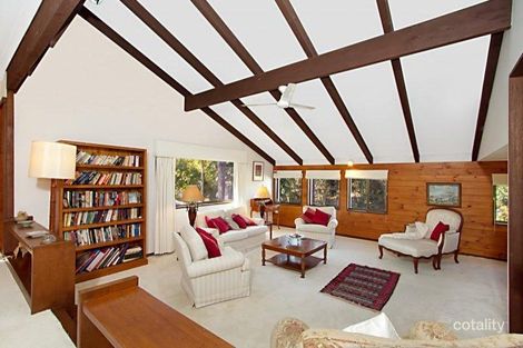 61 Marmindie St, Chapel Hill, QLD 4069