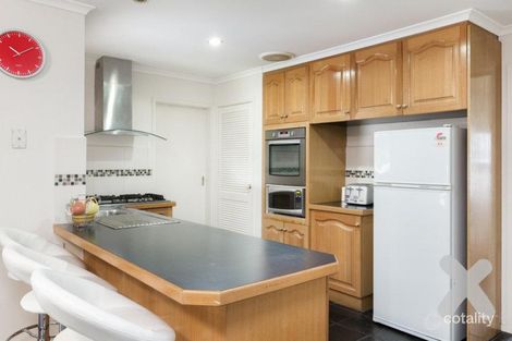 Property photo of 21 Shiraz Crescent Narre Warren VIC 3805