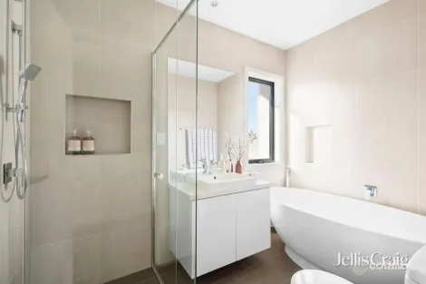 Property photo of 2/40 Anzac Crescent Williamstown VIC 3016