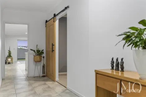Property photo of 21 Summerhill Crescent Ormeau Hills QLD 4208