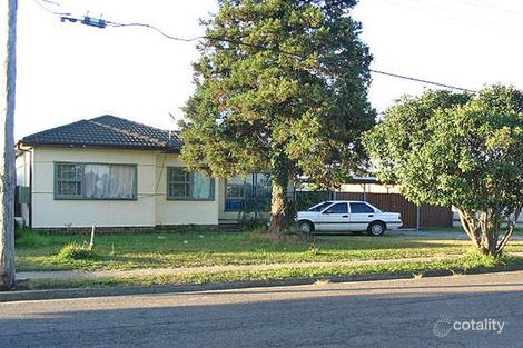 17 Goodacre Ave, Fairfield West, NSW 2165