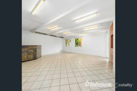 Property photo of 33 Stromlo Street Everton Park QLD 4053
