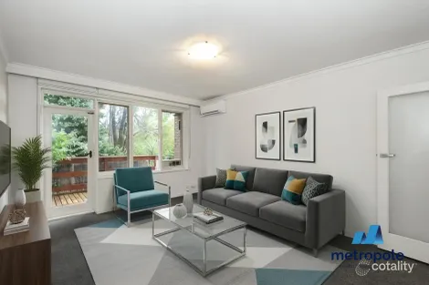 1/2 Liscard St, Elsternwick, VIC 3185