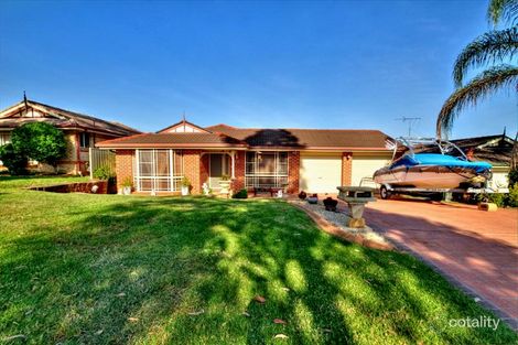 11 Downes Cres, Currans Hill, NSW 2567