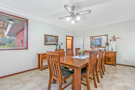 Property photo of 8 Ayres Crescent Georges Hall NSW 2198