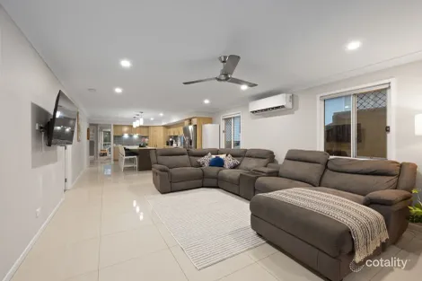 Property photo of 25 Aberdeen Circuit Spring Mountain QLD 4300