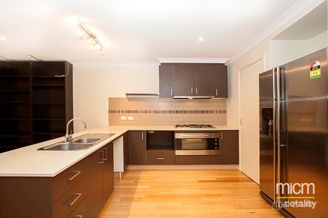 Property photo of 31 Breasley Parkway Point Cook VIC 3030