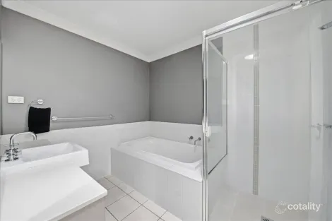 Property photo of 62 Greenfield Crescent Elderslie NSW 2570